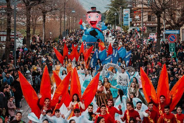 Vi porto nel Carnevale del Pollino: Castrovillari (CS) divertimento e folklore!