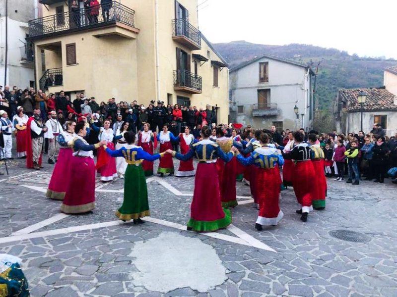 Carnevale a Lungro (CS): Parata Storica dedicata a Skanderbeg