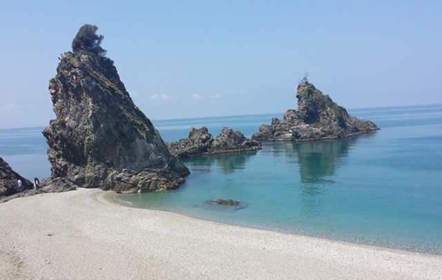 Il mare di Palmi (RC): da Pietrenere alla Marinella un mare d’amare