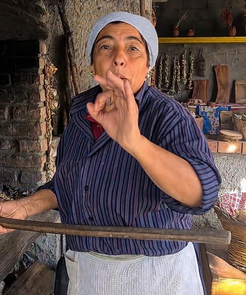 Aprili, cu vecchi lavi novi si voli mentiri