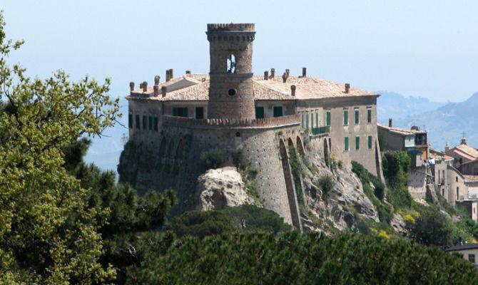 Il castello di Caccuri nel crotonese