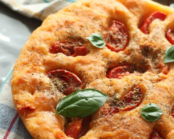 “Grupariàta”, una focaccia piccante e saporita della tradizione culinaria di Luzzi (CS).