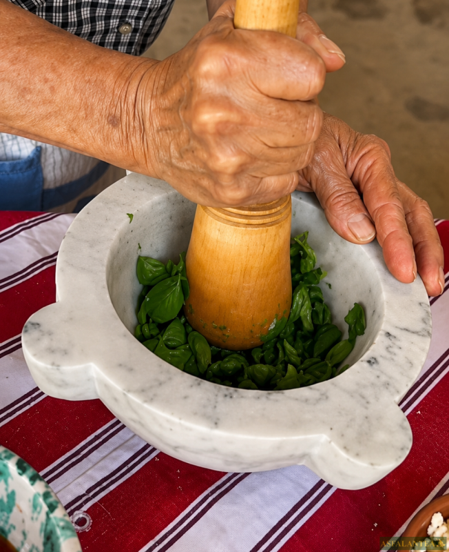Il gran pestato calabrese una sinergia tra Franca Crudo ed Economy Dop di Fortunato Princi