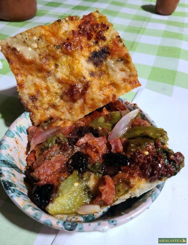 “A pitta chjina” pizza rustica calabrese